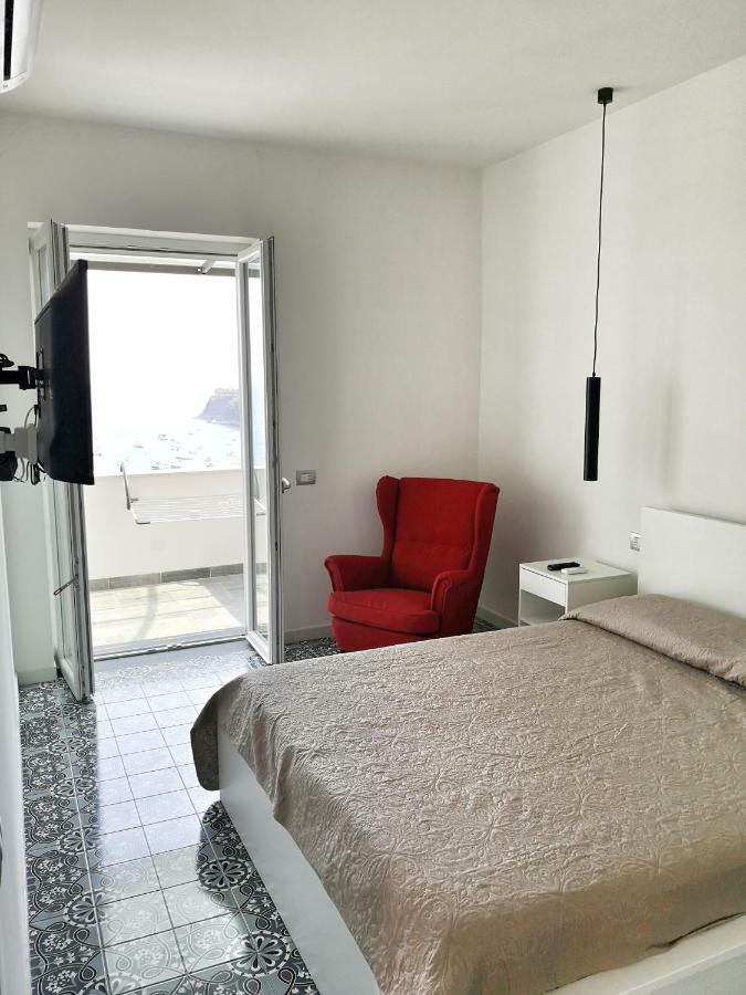 Calise Guest House Procida Eksteriør bilde